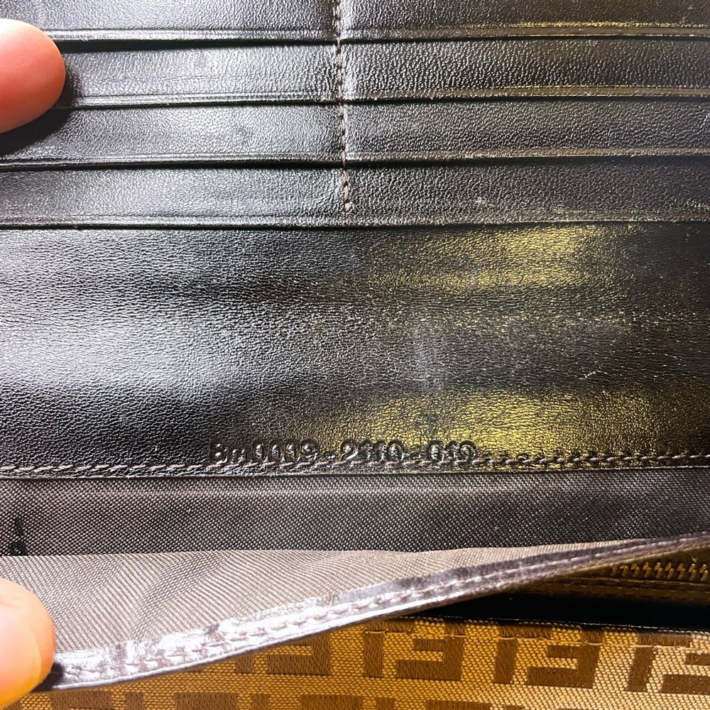 Authentic Fendi Wallet - Picture 6 of 6